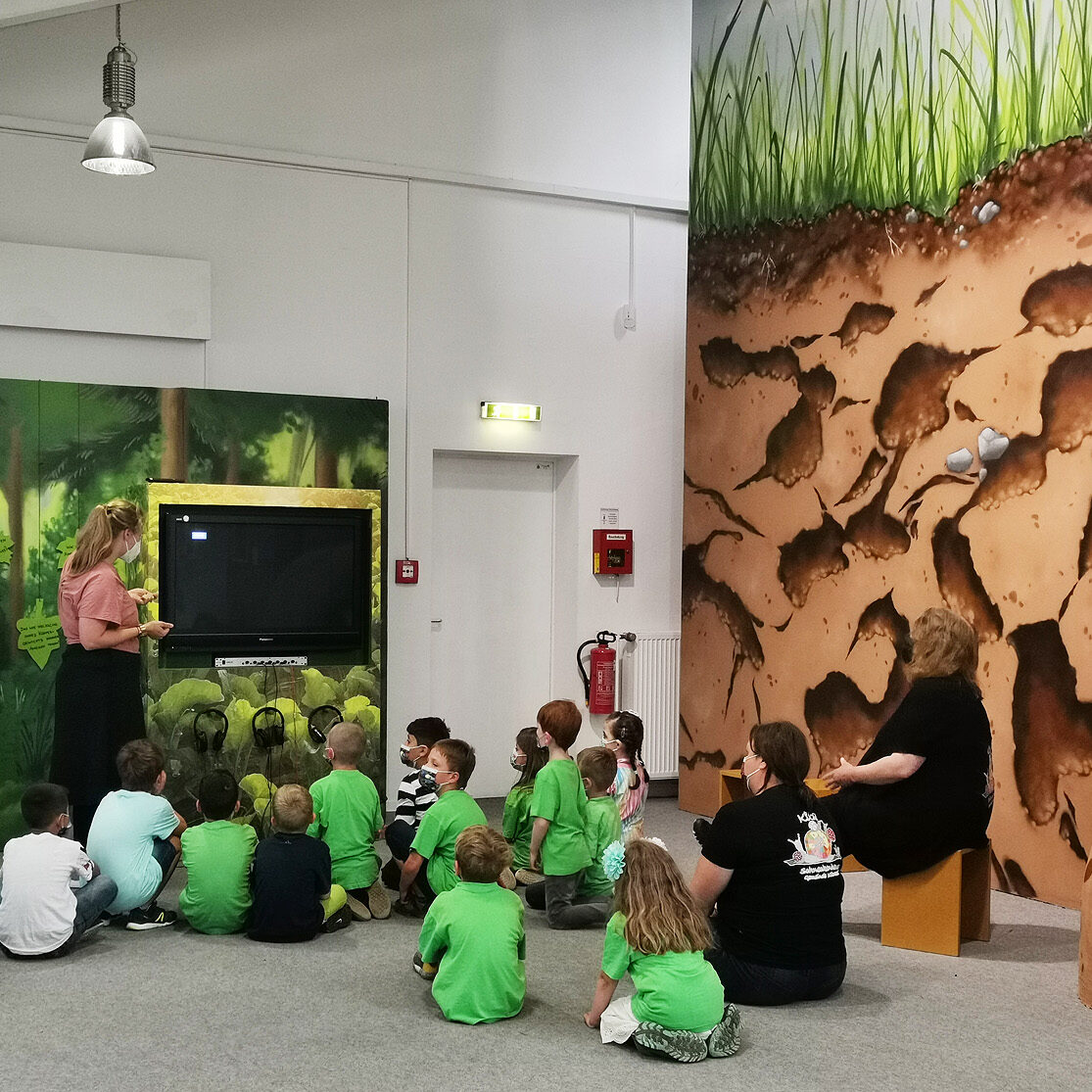 ausstellung, museum, kaf, kinderakademie, fulda, mitmachmuseum, interaktiv, illustration, wandgestaltung, design, kunst, sprühen, ingmar süß. kinder, experimenta, kindermuseum